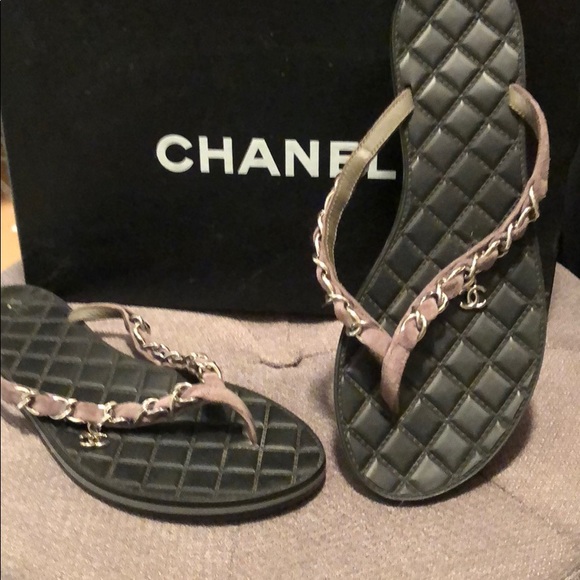 chanel flip flops